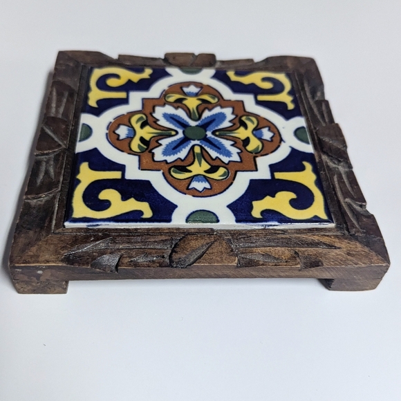 Vintage Mexican Framed Tile Tray - Picture 4 of 7